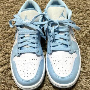 Air Jordan 1 Low "Ice Blue' Women's Sneakers (SIZE 9)